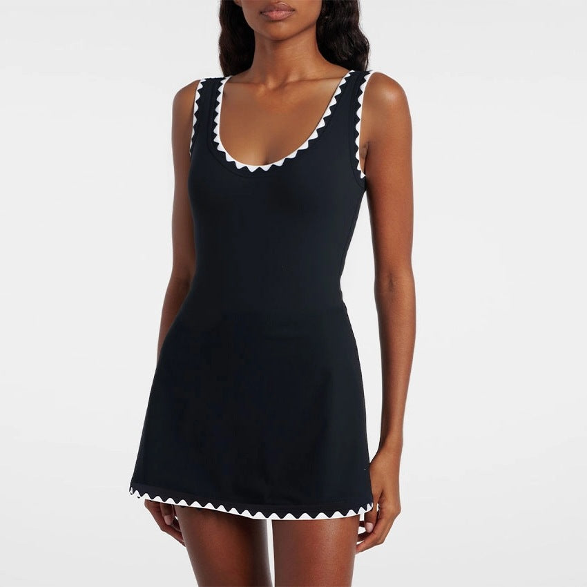 Black and White Simple Elegant One-Piece Swimwear Set for Women-5