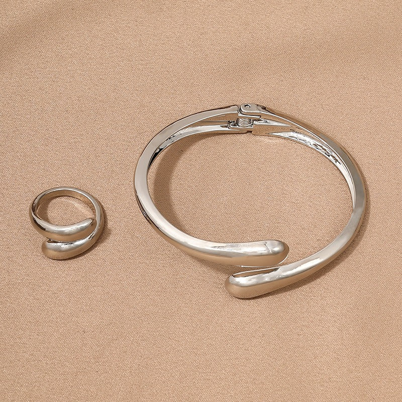 Simple heavy metal temperament geometric circular smooth surface women's collar bracelet ring jewelry-3