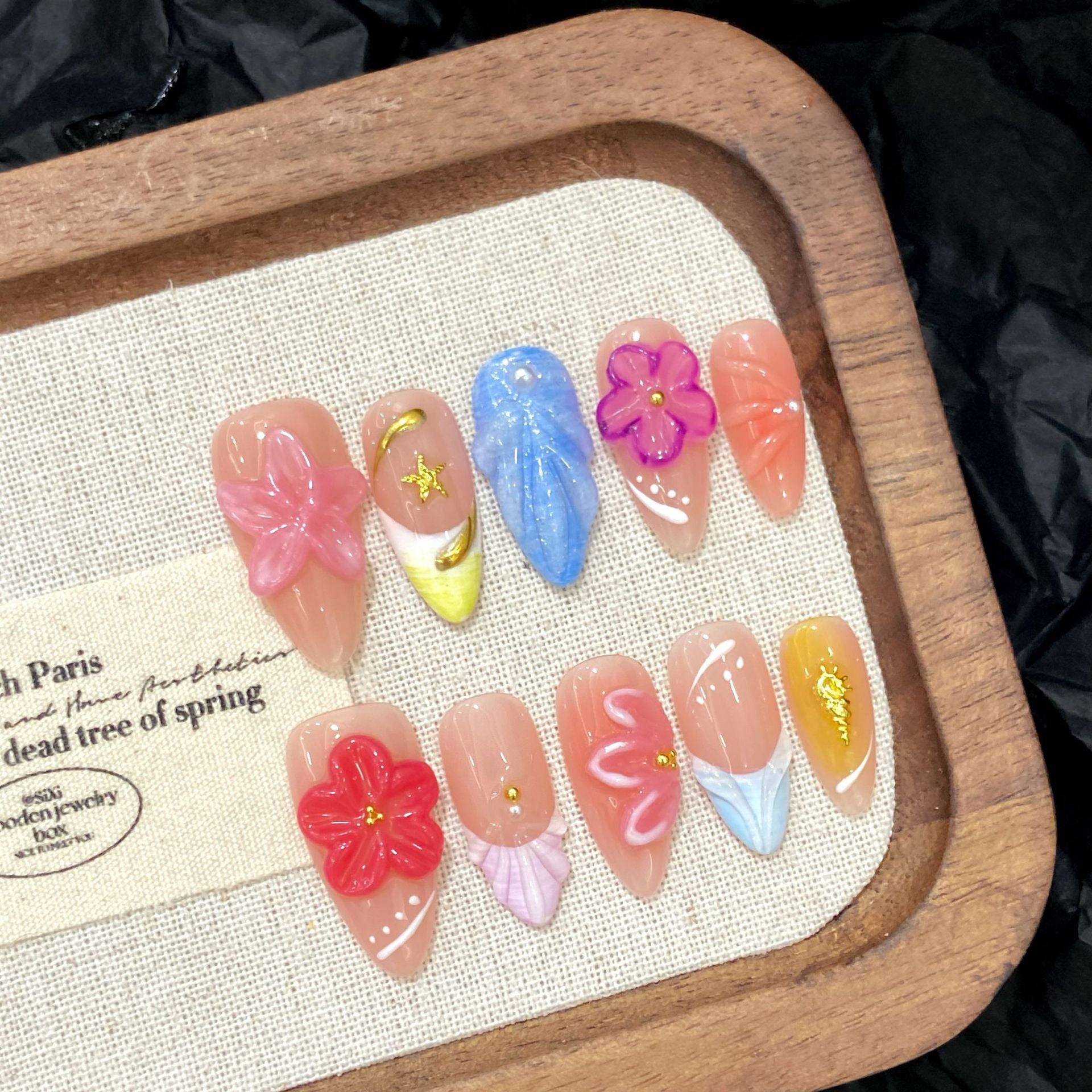 Multiple Styles Press On Nails Glossy Fake Nails Reusable Artificial Nail Tips