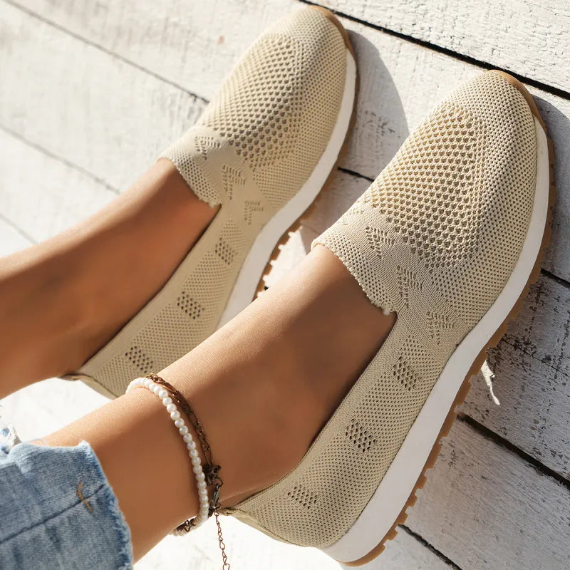 April | Women's Slip-On Knit Flat-2