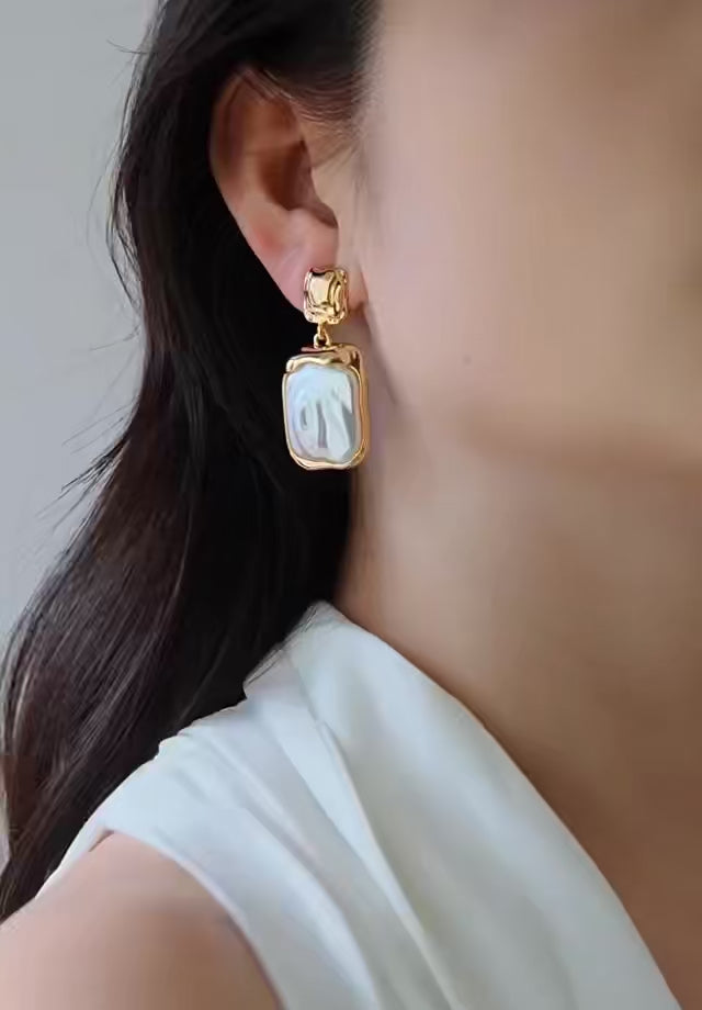 French Vintage Faux Baroque Pearl Dangle Earrings Irregular Texture Pearl Drop Earrings-11